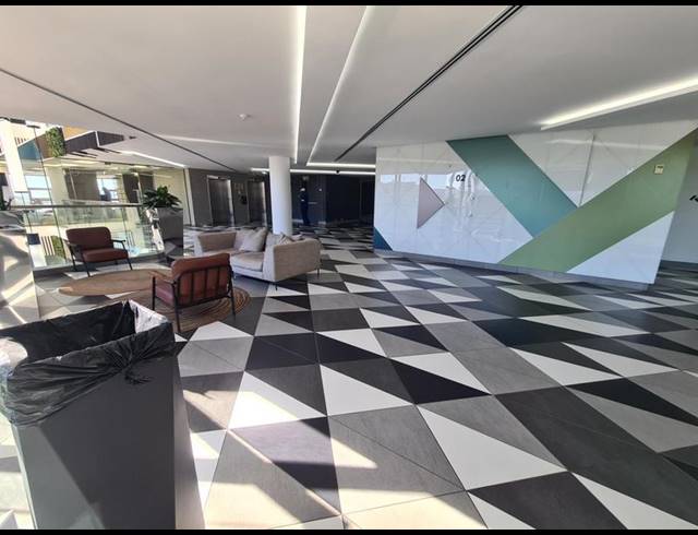 BUSINESS PROPERTY TO RENT IN MENLYN